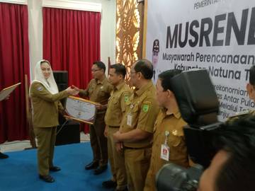 Penghargaan Pelayanan Prima OPD Natuna