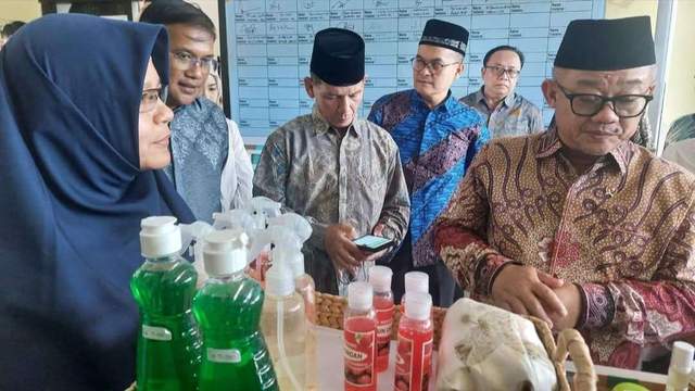SMK Sabang Tampilkan Produk Kewirausahaan pada Mendikdasmen