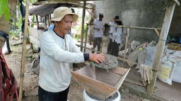 Inovasi Darwin, Olah Kotoran Kambing jadi Pupuk Organik