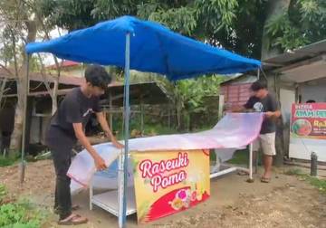 Lapak Takjil di Sabang Mulai Bermunculan 