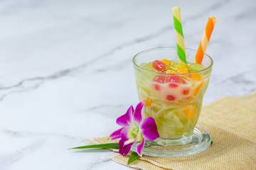 Es Buah, Minuman Segar Cocok untuk Berbuka Puasa