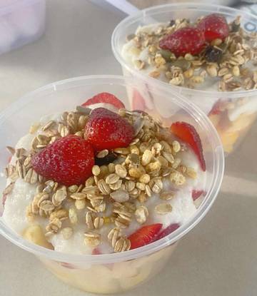 Salad Buah Yoghurt, Jajanan Sehat Kaya Manfaat