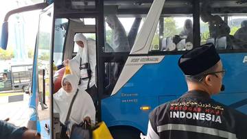 Jemaah Haji Sabang Diberangkatkan Menuju Asrama Haji