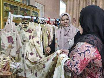 Pengrajin Ekoprint Sabang Kembangkan Produk Kreatif Lokal