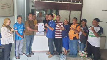 Wan Codet Serahkan Berkas Balon Ketua KONI 