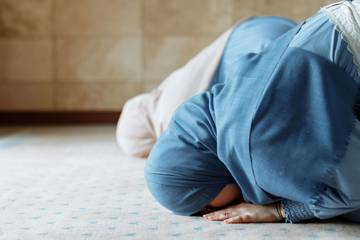 Panduan Menjaga Shalat di Tengah Musibah Banjir