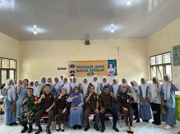 Kejari Sabang Edukasi Pelajar Cegah Cyberbullying 