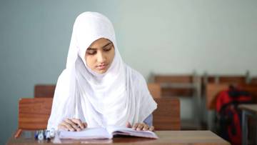 Perempuan Lawan Patriarki dengan Pendidikan