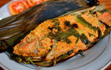 Pasi Ikan Biawan Laris Manis  Saat Buka Puasa 