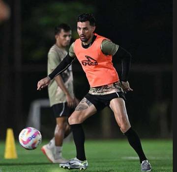 Stefano Lilipaly Belum Dapat Dipastikan Turun Hadapi Persija