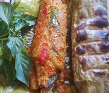 Nikmatnya Pepes Ikan  Tuna Kemangi 