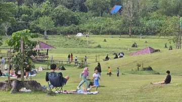Libur Iduladha, Warga Padati Bukit Kebo Balikpapan