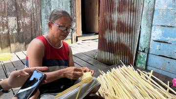 Dari Nipah Jadi Rezeki, Usaha Ketupat Tetap Lestari