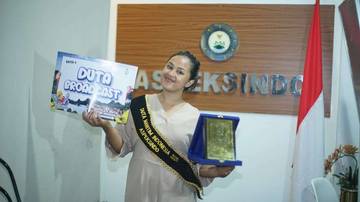 Finalis Kaltim Bernike Gloria Raih Gelar Duta Broadcast