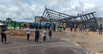 Bupati Mahulu Tinjau Proyek Strategis Bandara Ujoh Bilang