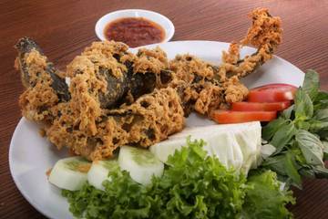 Lima Tips Menggoreng Ikan Agar Lunak Tidak Amis