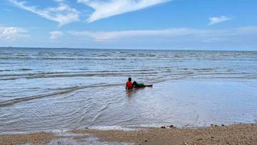  Tips Aman Liburan Ke Pantai Bersama Anak 