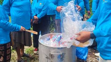 Pengelolaan Sampah Plastik Dorong Ekonomi Sirkular Mahulu