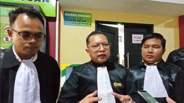 Pengacara Tiga Terdakwa Bom Molotov Bantah Tindakan Kriminal