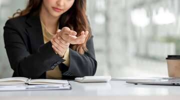 Kesemutan Tangan Berkepanjangan, Waspadai Carpal Tunnel Syndrome