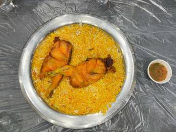 Nasi Mandhi: Hidangan Timur Tengah yang Menggugah Selera