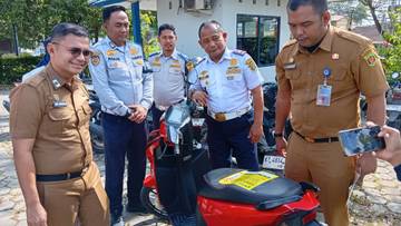 Dishub Samarinda Perkenalkan Stiker Parkir Berdaya Rekat Tinggi 