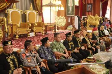 Polda Kaltim Hadiri HUT ke-75 Sultan Kutai