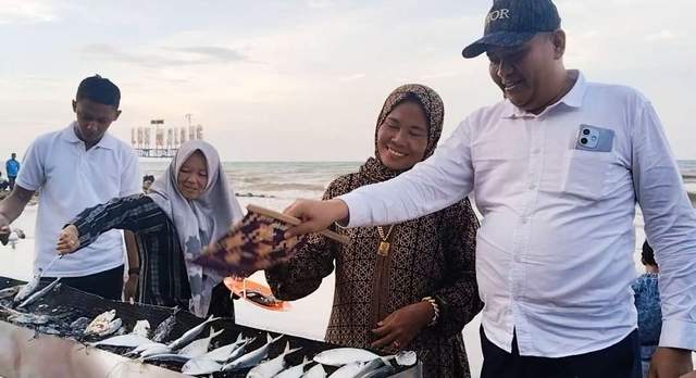 Festival Jhuko' Tonoh di Sampang Berlangsung Meriah