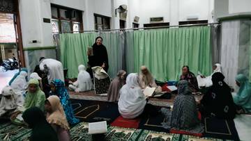 Jemaah Subuh Masjid Duek Pote Rutin Gelar Tadarusan