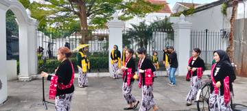 Wisata Malioboro, Tren Sewa Kebaya Semakin Populer