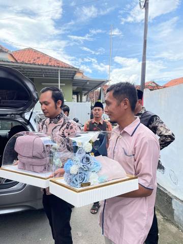 Tradisi Lamaran, Momen Sakral Perekat Dua Keluarga Besar