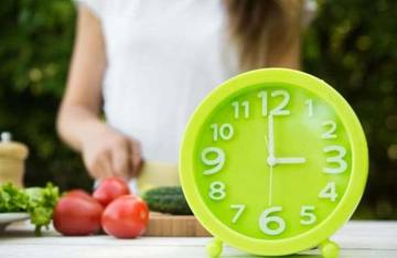 Jam Makan Diet yang Tepat, Turunkan Berat Badan