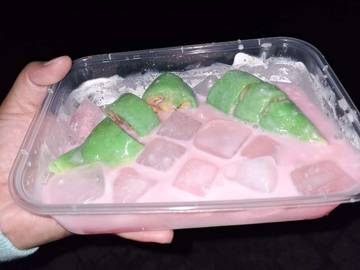Kreasi Dapur Dengan Membuat Es Pisang Ijo Makassar