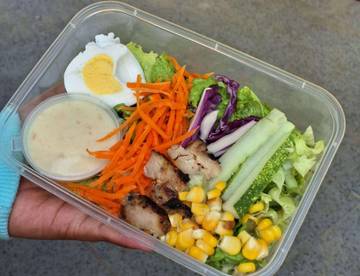 Salad Sayur Kaya Serat Jadi Menu Diet Favorit