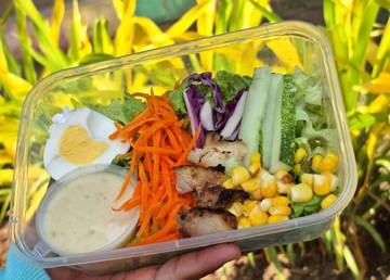Salad Sayur Era Modern Pilihan Diet Sehat