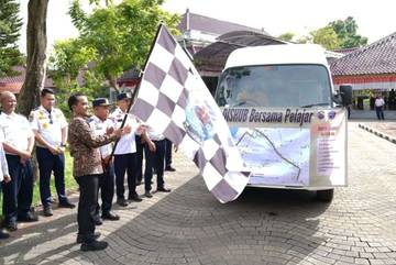 Transportasi Pelajar, Pemkab Bangkalan Luncurkan Bus Sekolah Gratis