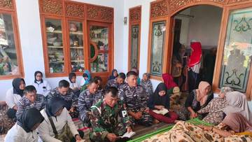 Danlanal Batuporon Takziyah, Kenang Loyalitas PNS Marzuki