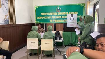 Persit KCK Bangkalan Gelar Cek Jantung Gratis