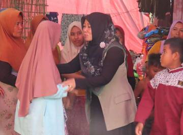 Anggota DPR RI Ansari Salurkan Bantuan untuk Korban Bencana di Madura