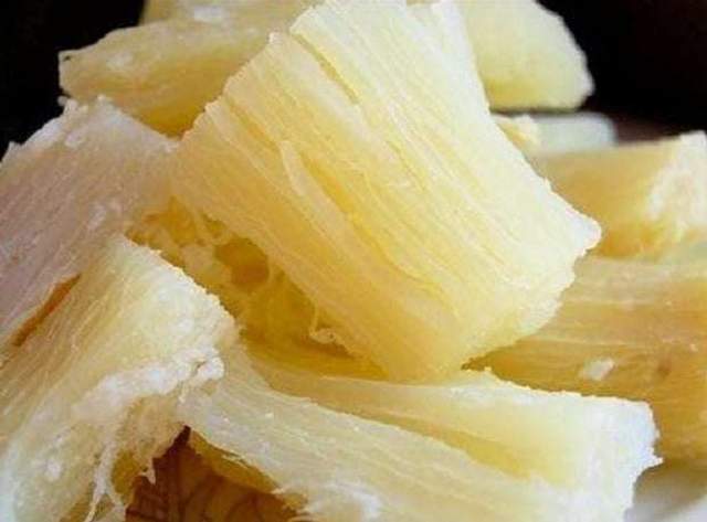 Nikmatnya jajanan khas Tanimbar