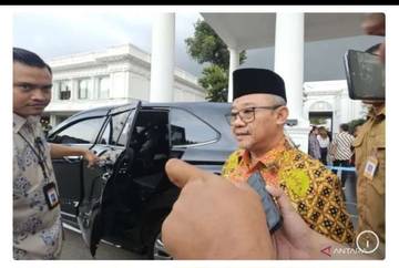 Permendikdasmen 1/2025 Mungkinkan Guru ASN Mengajar di Sekolah Swasta