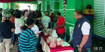 Satgas Pangan Polres Kepulauan Tanimbar Amankan Pasar Murah