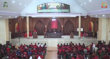 Ibadah Jumat Agung di Paroki Gereja Katholik St. Mathias Saumlaki berlangsung hikmat dan penuh makna