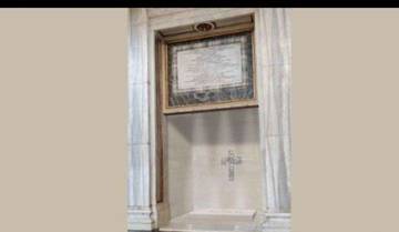 Penampakan Makam paus Fransiskus ,Terbuat dari Marmer Asal Liguria , Tanah Leluhurnya di Italia