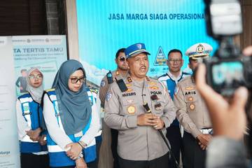 Kakorlantas Pantau Kondisi Lalin Tol Trans Jawa 