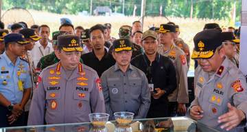 Kapolri Turun Langsung Cek Lokasi Panen Di Kalbar