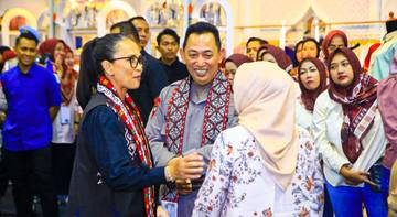 Kapolri Tinjau Bazar Kreasi Bhayangkari Nusantara 2025