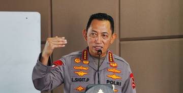 Tinjau  Karhutla, Kapolri Sebut Titik Api Terus Menurun 