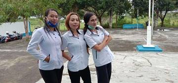 Teman sakral menjadi tempat berbagi perasaan.
