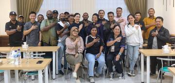 Satgas Ops Damai Cartenz Jalin Silaturahmi Dengan Wartawan